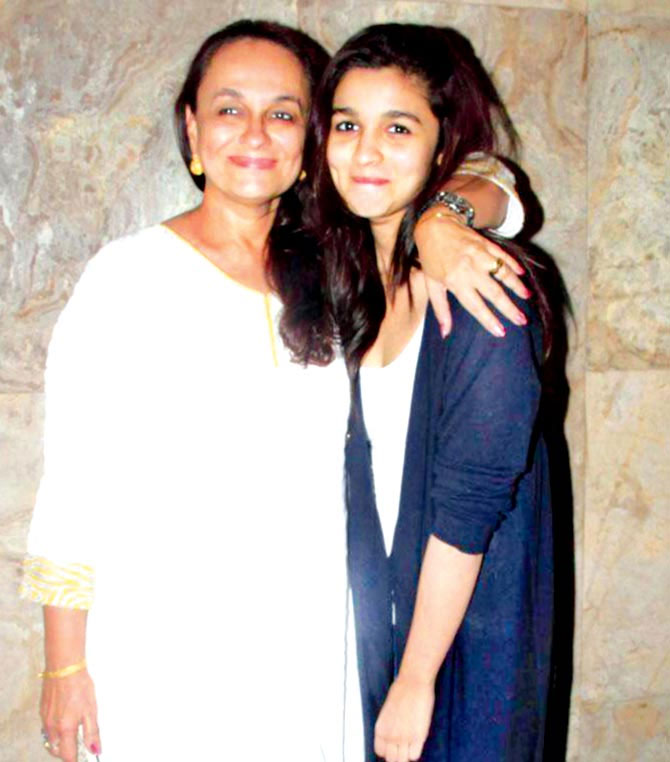 Alia Bhatt's mom Soni Razdan plays her reel mother in 'Raazi'; both go de-glam